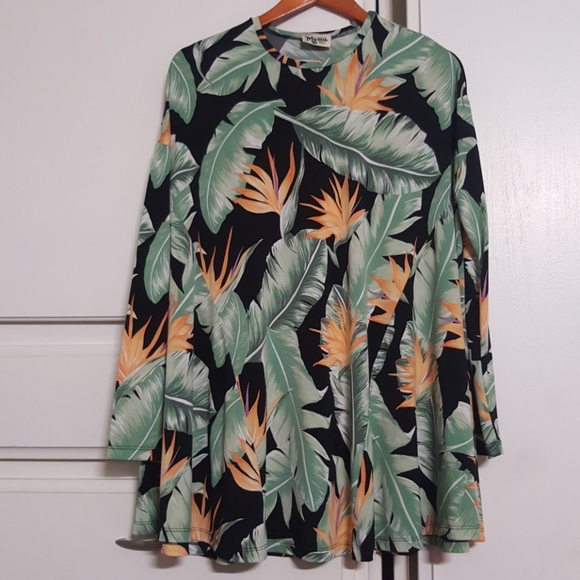 Show Me Your MuMu Dresses & Skirts - Mumu Palm Leaves Slip on Long Sleeve Dress size S
